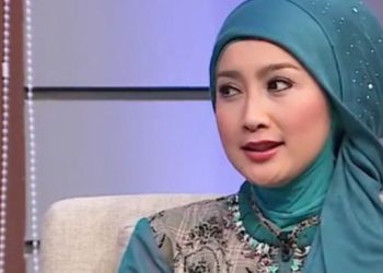 Desy Ratnasari [Instagram]