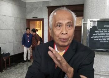 OC Kaligis Surati Jokowi, Minta Novel Baswedan Diadili