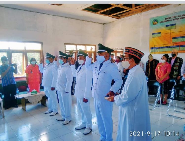 Wabup Matim Lantik Empat Kepala Desa Terpilih di Kecamatan Kota Komba dan Kota Komba Utara