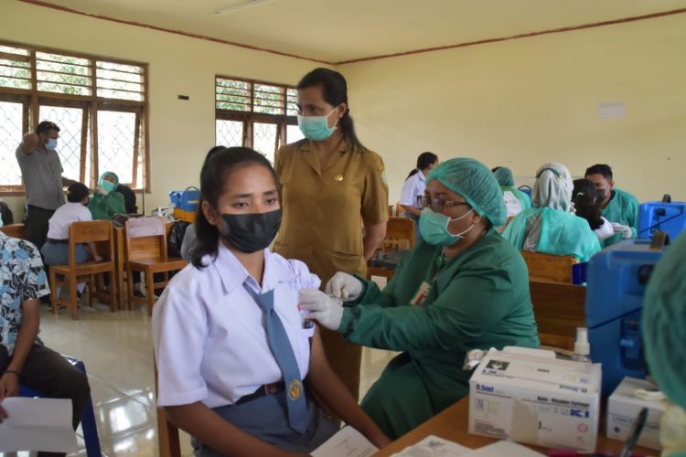 Percepat Penanganan Covid-19, Polres Mabar Gandeng SMK Stella Maris