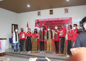 Giring Ganesha Melantik DPD dan DPC PSI Kabupaten Manggarai