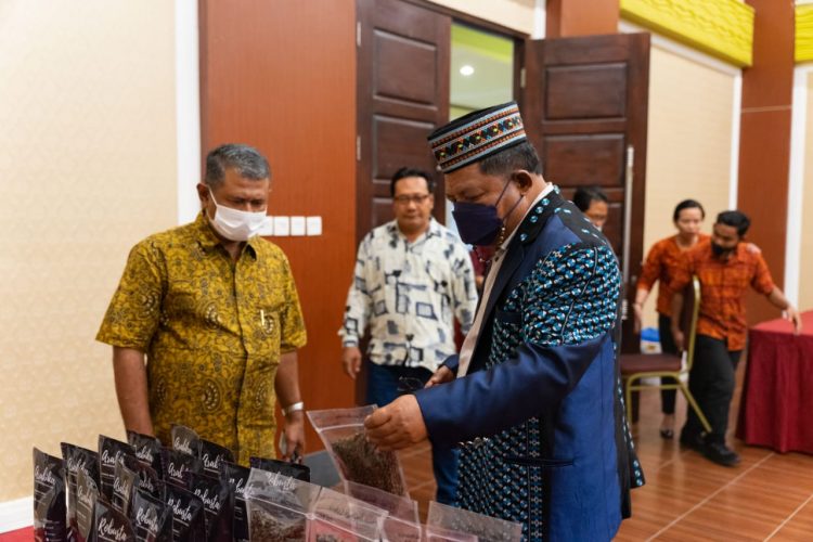 Kopi Colol Untuk Dunia