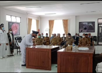 Kepala Desa dan Penjabat Kepala Desa Harus Melayani Masyarakat dengan Setulus Hati