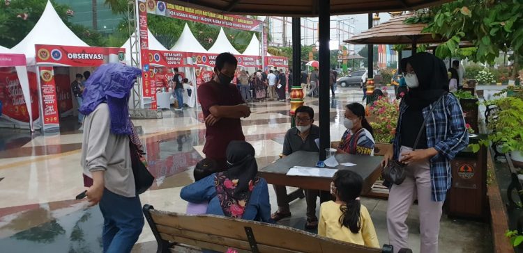 Masyarakat Madiun Sambut Antusias Gerai Vaksin yang Dibuka Binda Jatim