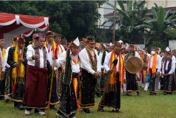 KMKJ Ikut dalam Festival Caci di Jakarta