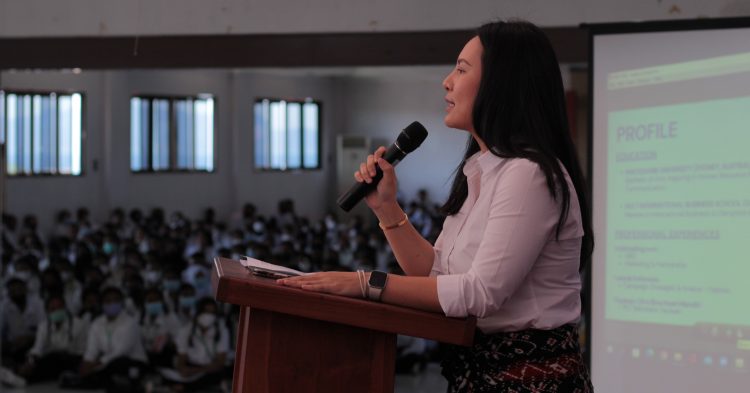 Yesi Liyanto Beri Kuliah Bisnis Online Kepada 1.000 Mahasiswa