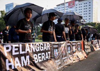 Hubungan Hukum dan Hak Asasi Manusia