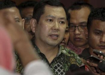 Presiden Direktur PT MNC yang juga Ketua Umum Partai Perindo, Hary Tanoesoedibjo, usai menjalani pemeriksaan (7/7/2017). [Suara.com/Kurniawan Mas'ud]