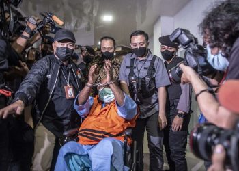 KPK: Lukas Enembe Korupsi Hingga Rp1 Triliun