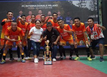 Hadiah Rp10 Juta Diterima oleh Para Juara Turnamen Futsal Global Trans Cup I