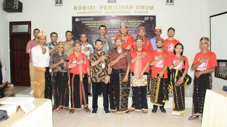 DPD PSI Resmi Mendaftarkan Caleg di KPU Manggarai Timur