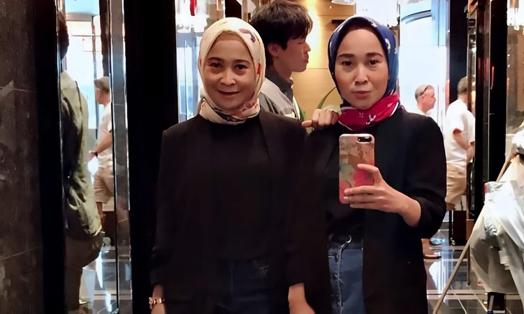 Rihana dan Rihani Tiba di Polda Metro Jaya, Bungkam dan Tutup Wajah