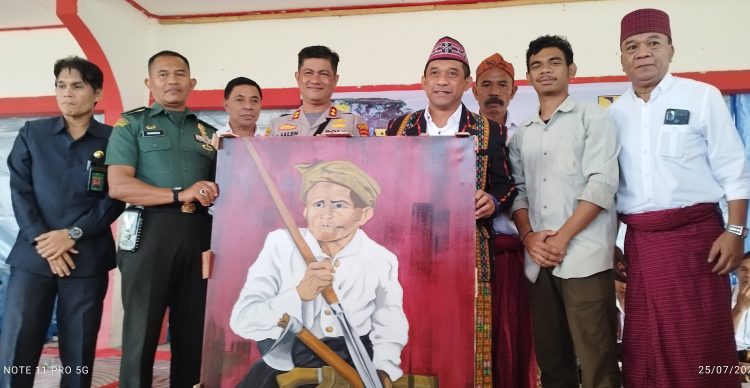 Penataan Lapangan Motang Rua dan Lukisan Motang Rua