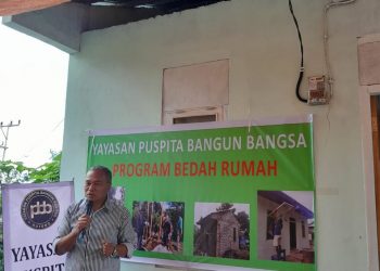 Yayasan Puspita Bangun Bangsa Membangun Rumah Warga Kurang Mampu