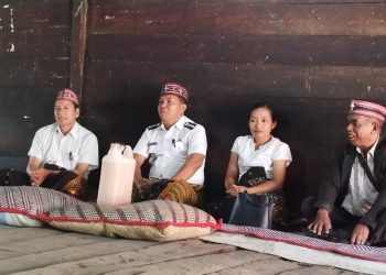 Hari Pertama Bertugas Camat Rahong Utara Datangi Rumah Gendang Purang