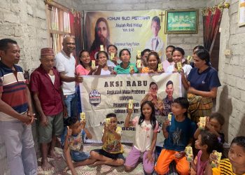 Dukung Prabowo, Ampera NTT Bagi Susu Sehat ke Masyarakat