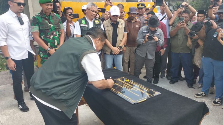 Peresmian Jembatan Desa Sipungguk Menuai Kritik: PJ Gubernur dan PJ Bupati Kampar Dinilai Tak Efisien!