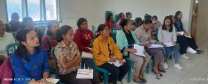Peserta pelatihan Tumbuh kembang anak di Kecamatan Rahong Utara ( foto WG)