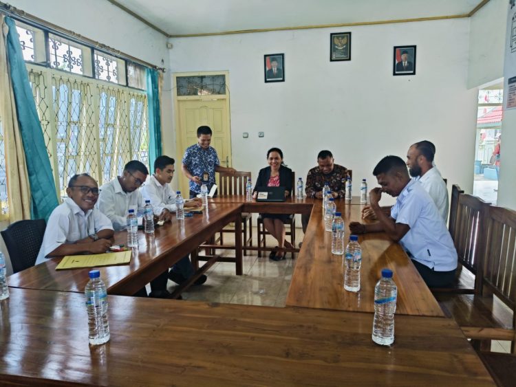 Tim Hukum Mario-Richard Datangi Bawaslu Mabar Bahas Potensi Kecurangan Pilkada