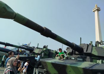 Pesta Rakyat dalam Rangka HUT TNI ke-79 Dipadati Pengunjung