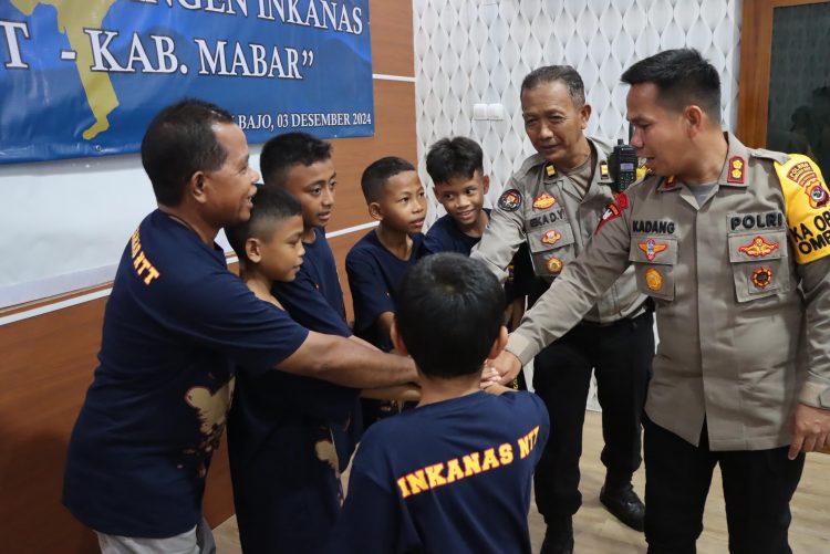 Terget Juara, Kapolres Mabar Lepas Tujuh Orang Atlet Kontingen Inkanas Mabar