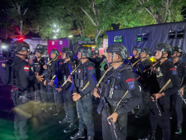 Cegah Gangguan, Polisi Terjunkan 243 Personil Amankan Tahun Baru di Labuan Bajo