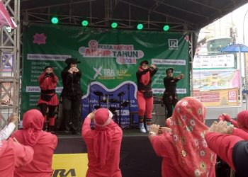 Senam Sehat Bersama Bunda Kota Depok di Pesta Rakyat Akhir Tahun 2024