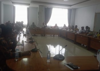 Suasana Ruang Sidang Jelang Diskusi Pembahasan  Ranperda Pengembangan Produk Lokal
