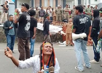 Tega! Bupati Nabit Polisikan Warga Aliansi Poco Leok