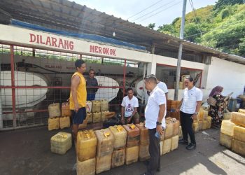 Polisi Sidak SPBUN Labuan Bajo, Temukan Dugaan Penyalahgunaan BBM Subsidi Untuk Nelayan