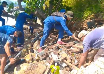Polisi dan Masyarakat Kumpulkan 400 kg Sampah di Pulau Monyet, Masyarakat Diminta jangan Buang Sampah ke Laut