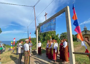 Mahasiswa PGSD Unika Santu Paulus Ruteng Gelar PKM Paskah di Wae Cepang