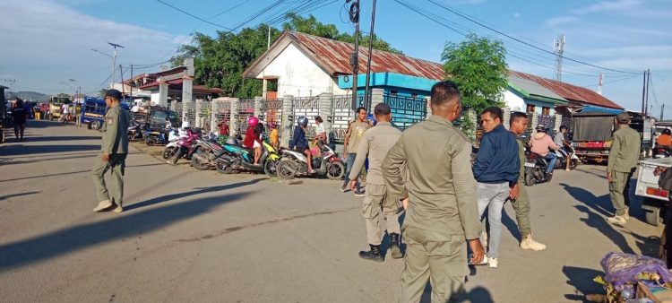 Kasat Pol PP Mabar Sampaikan Himbauan Penting, Wajib Ditaati oleh Semua PKL di Pasar Batu Cermin