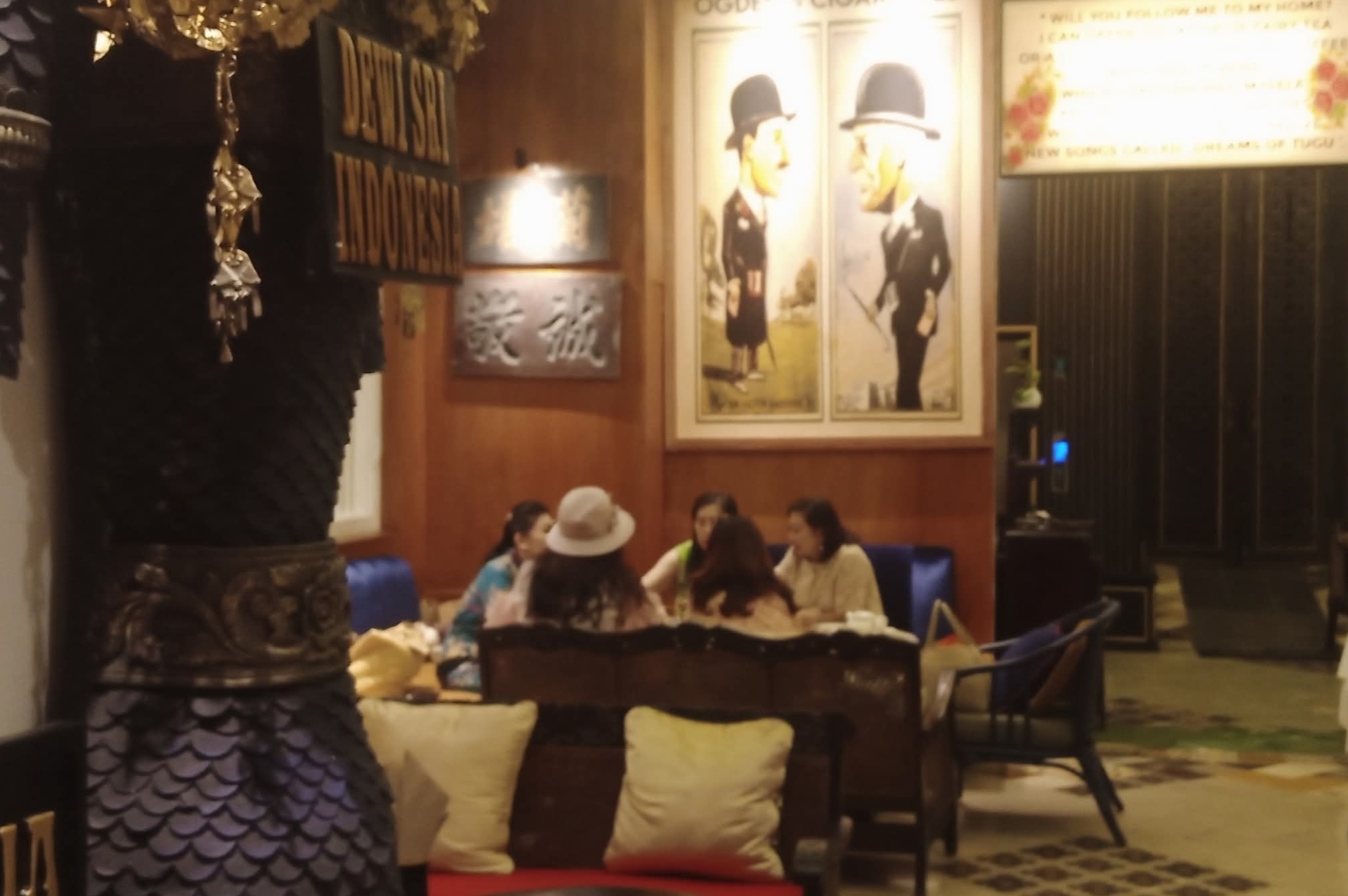 Wawancara korban dan rekan-rekannya di Jakarta Kota