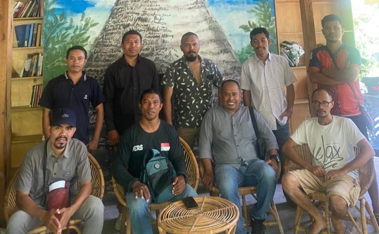 Disparekrafbud Dinilai Intervensi Tugas Wartawan AJ – Mabar Desak Bupati Turunkan Stefan Dari Kadis