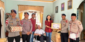 Jelang Hari Bhayangkara ke-80, Polres Manggarai Barat Gelar Anjangsana ke Purnawirawan dan Warakawuri