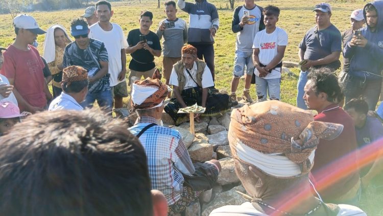 Warga Kampung Rareng Diisukan Akan Turun Lengkong Warang, Libatkan Orang Luar Kedaluan Boleng