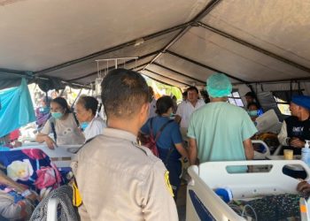 Bencana Gempa M 7,7: Pemkab dan Polres Mabar Gerak Cepat Serahkan BPJS Darurat bagi Korban Luka di Tenda Evakuasi
