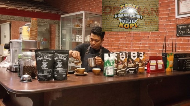 Menikmati Kelezatan Kopi Juria Colol Sambil Berbagi: Kedai Kopi Rumah Wunut Resmi Hadir di Maumere
