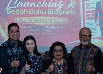 Abraham Luncurkan Buku Kelima